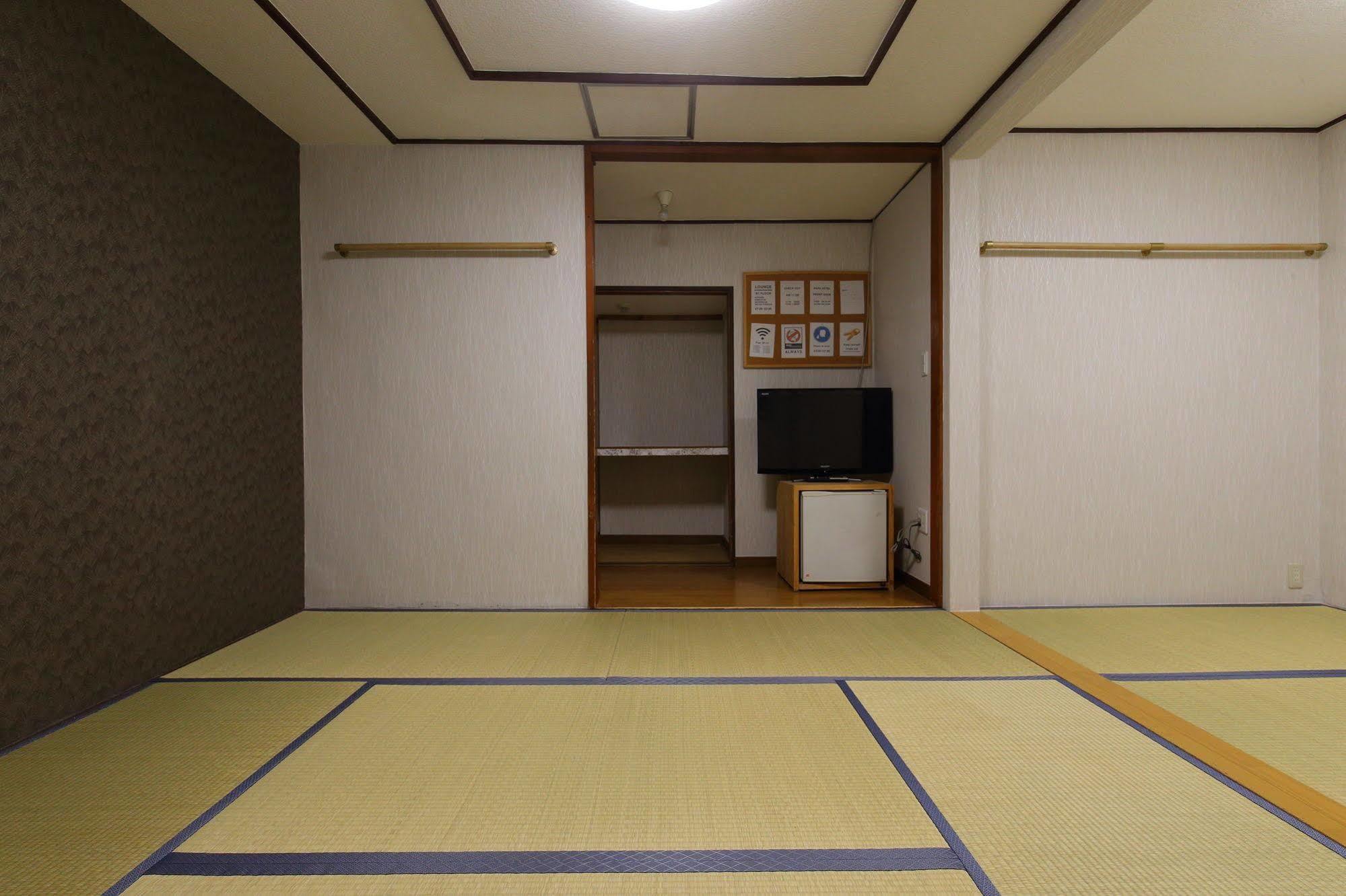 Haru Hotel Tokyo Exterior photo
